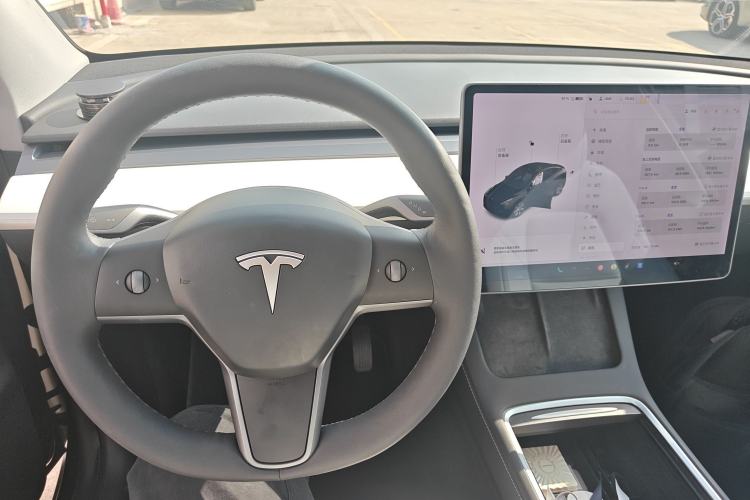 Used Tesla Model Y 2021 Long-Range All-Wheel-Drive Version