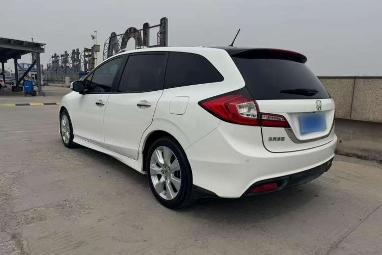 Used Honda Jade 2014 1.8L CVT Luxury Edition 5 seats

