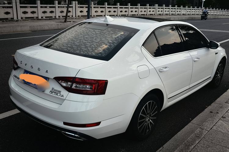 Used Skoda Octavia 2019 1.5L Automatic Smart Drive Luxury Edition China V Standard
