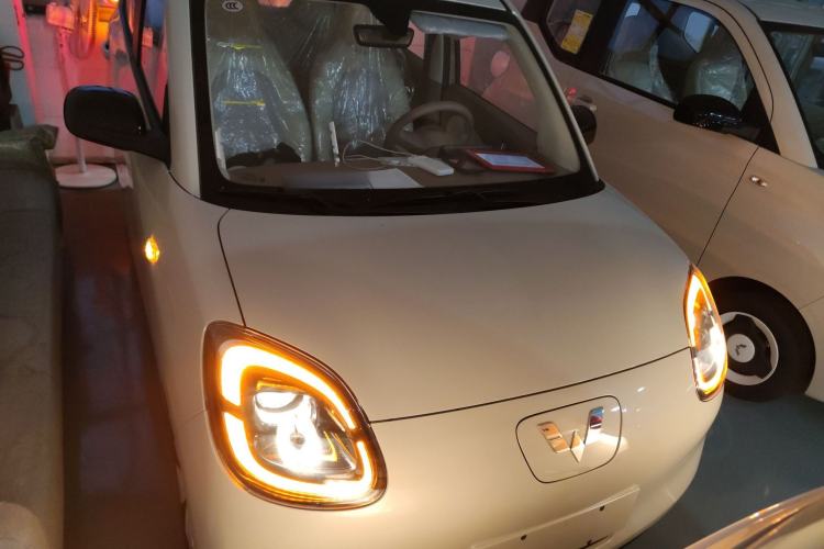 Used Wuling Hongguang MINIEV 2025 Four-Door Version Advanced Edition
