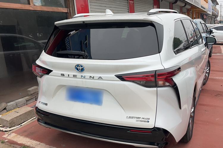 Used Toyota Sienna 2021 2.5L Hybrid Ultimate Edition
