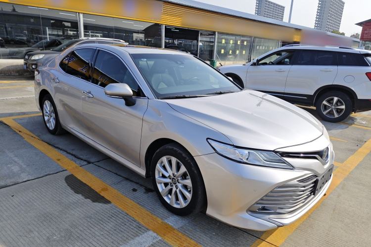 Used Toyota Camry 2019 2.0G Luxury Edition China VI Standard
