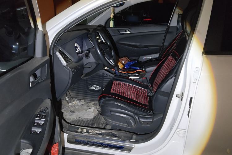 Used Hyundai Tucson 2015 1.6T Dual-Clutch Two-Wheel-Drive Smart Model
