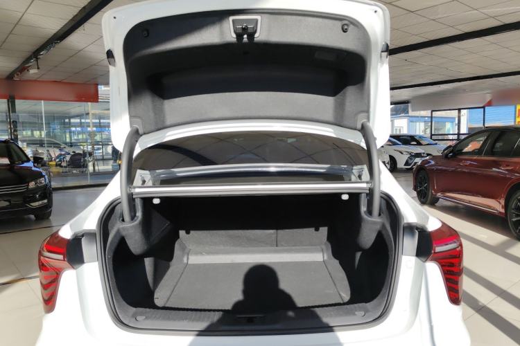 Used Hongqi H5 2024 1.5T DCT Smart Connect Flagship Edition
