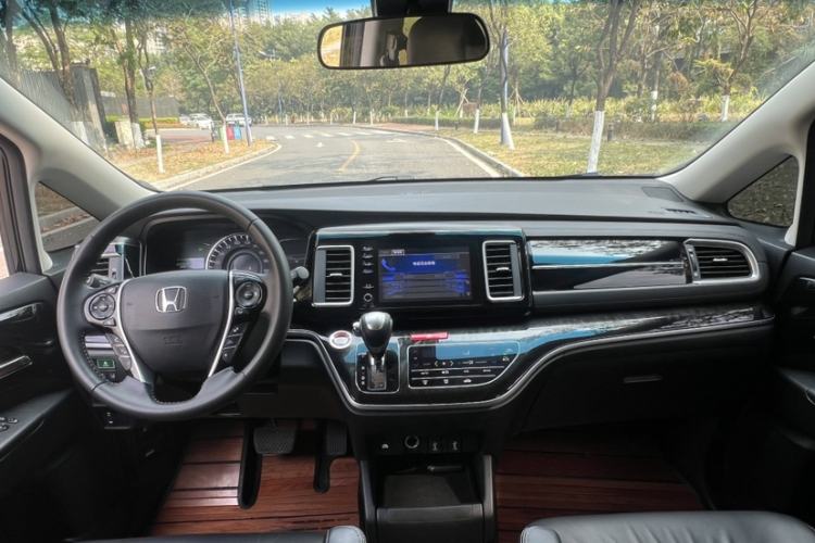 Used Honda Elysion 2019 2.0L Hybrid Luxury Edition
