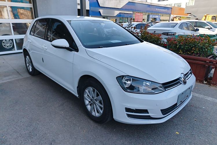 Used Volkswagen Golf 2016 1.6L Automatic Fashion Model
