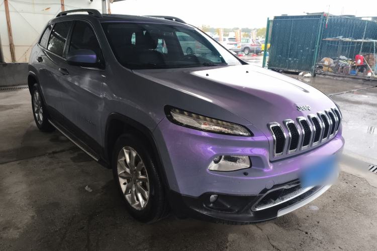 Used  Cherokee 2016 2.4L Superior Edition
