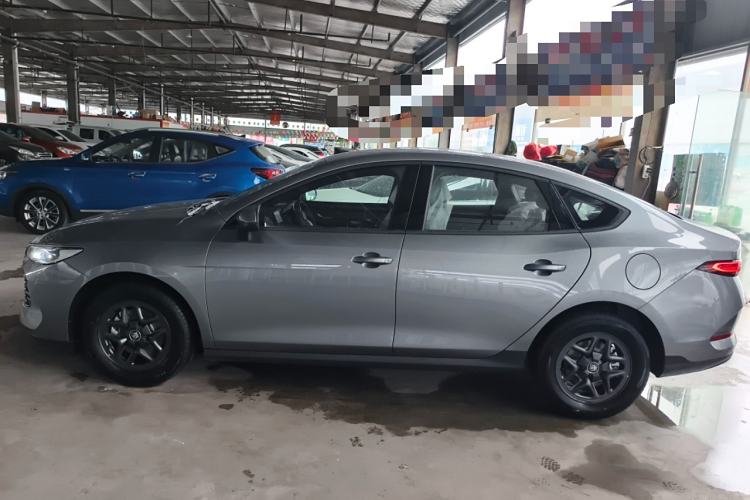 Used BYD Qin PLUS 2025 DM-i Smart Drive 55KM Leading Model
