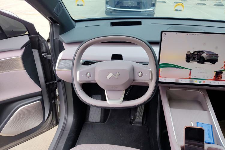 Used ONVO L60 2024 60 kWh Rear-Drive Version