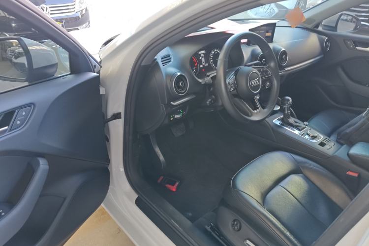 Used Audi A3 2020 Restyled Limousine 35 TFSI Ambition Version China VI
