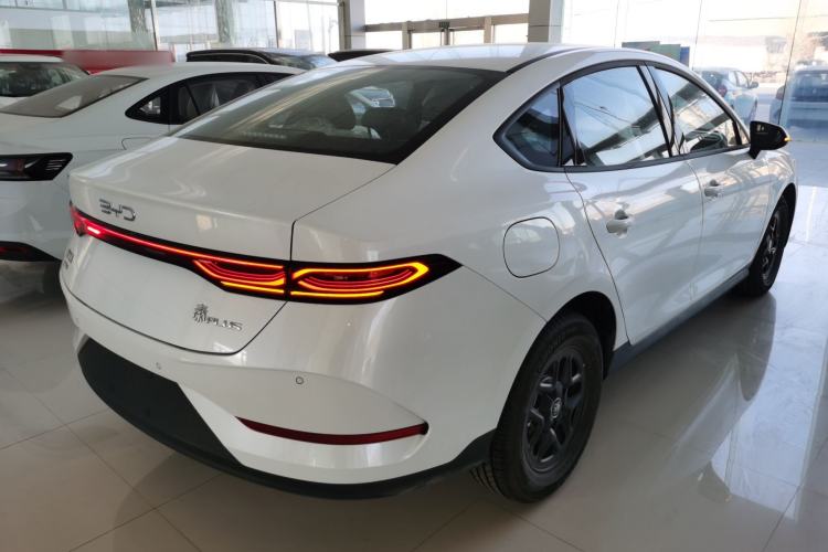 Used BYD Qin PLUS 2025 DM-i Smart Drive 55KM Leading Model