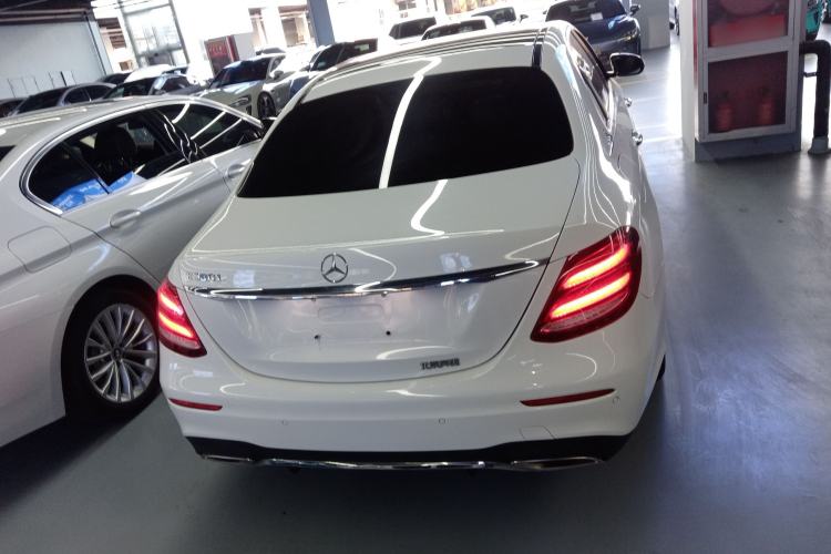 Used Mercedes-Benz E-Class 2019 E 300 L Sporty and Stylish Model
