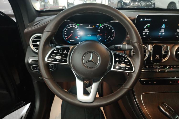 Used Mercedes-Benz GLC 2020 Facelift GLC 300 L 4MATIC Dynamic Edition