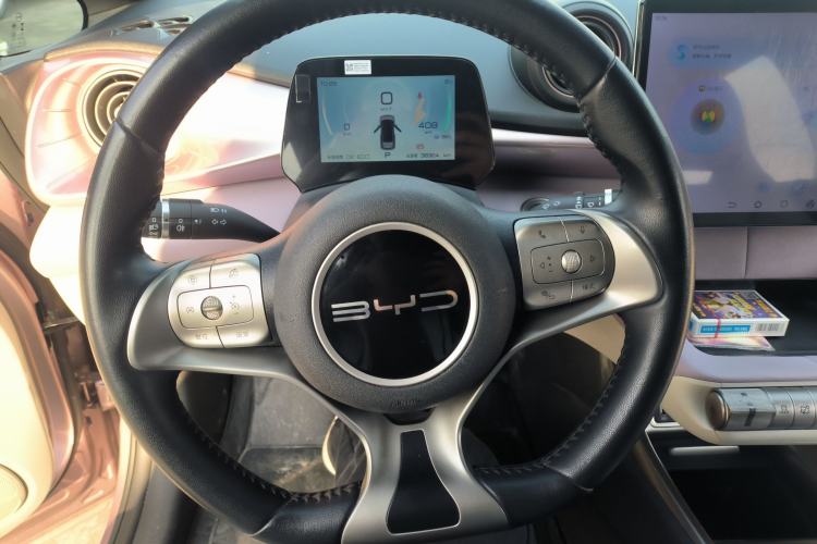 Used BYD Dolphin 2023 420 km Fashion Edition
