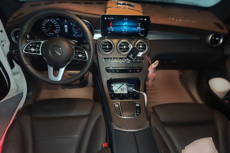 Used Mercedes-Benz GLC 2020 Facelift GLC 260 L 4MATIC Luxury Edition
