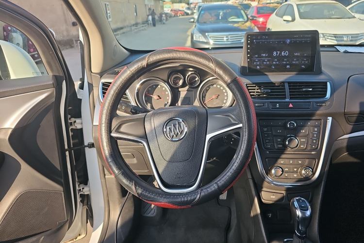 Used Buick Encore 2015 1.4T Automatic Two-Wheel Drive Urban Elite Version
