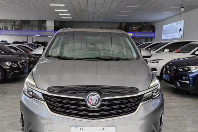 Used Buick GL8 2021 Land Cruiser Executive Class 652T Luxury Model
