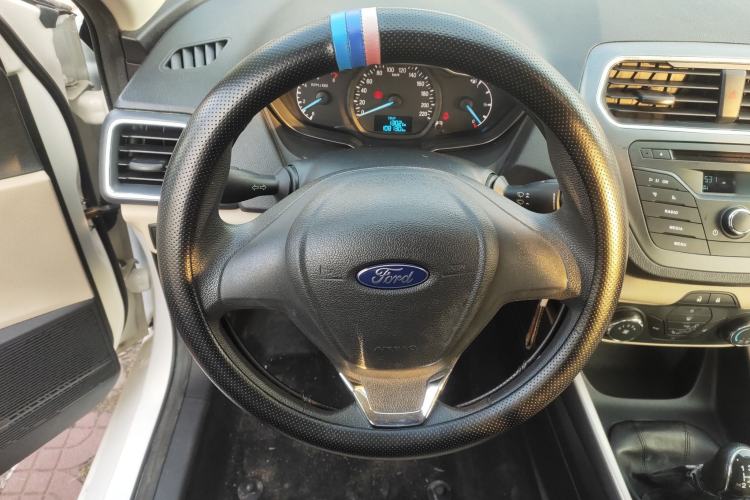 Used Ford Escort 2015 1.5L Manual Comfort Model
