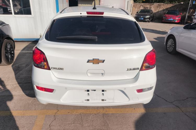 Used Chevrolet Cruze 2013 Hatchback 1.6L Automatic Luxury Model
