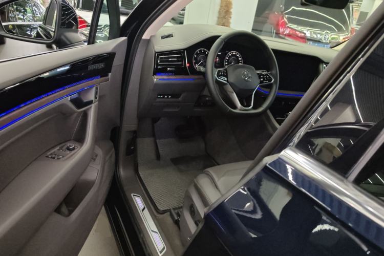 Used Volkswagen Touareg 2022 3.0 TSI Prestige Edition Classic Sport Package