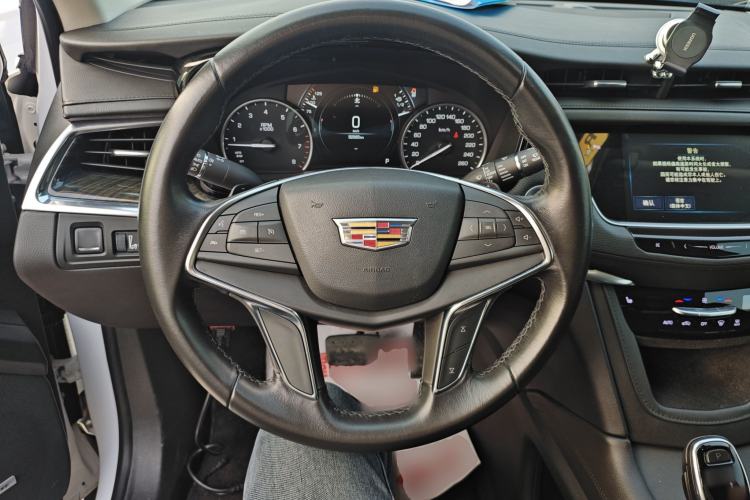 Used Cadillac XT5 2018 25T Luxury Model
