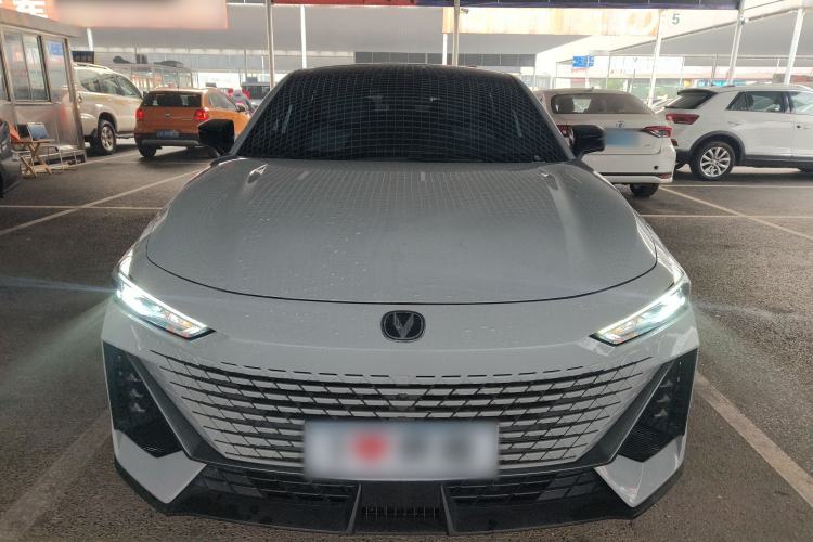 Used Changan UNI-V 2022 1.5T Prestige Version
