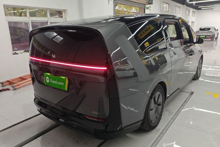 Used Li Auto MEGA 2025 Home Family Special Edition