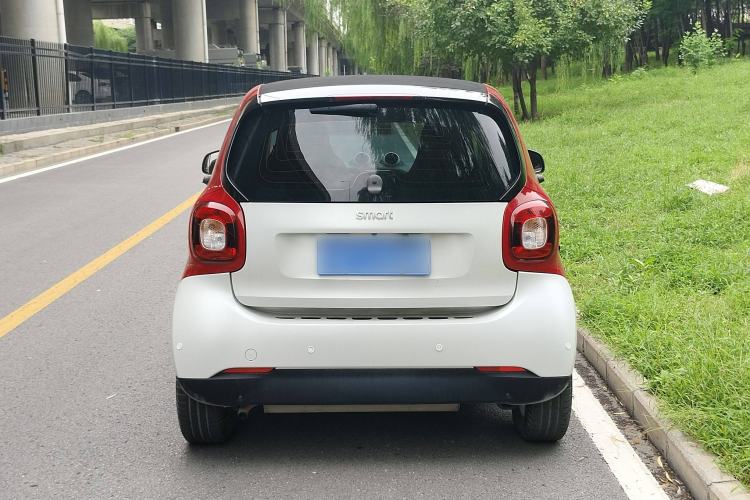 Used  fortwo 2018 1.0L 52kW Hardtop Dynamic Version China V

