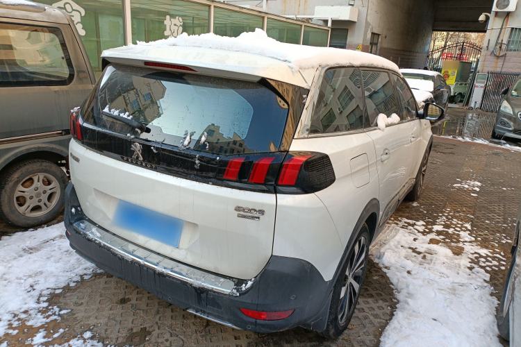 Used Peugeot 5008 2017 380THP 7-Seater Luxury Edition
