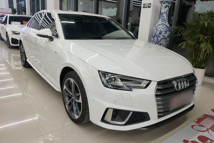 Used Audi A4L 2019 40 TFSI Fashion Edition China VI Emission Standard
