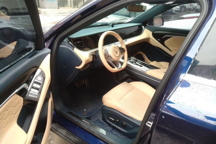 Used VOYAH FREE 2021 Four-Wheel Drive Standard Range-Extended Exclusive Luxury Package
