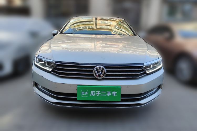 Used Volkswagen Magotan 2018 280TSI DSG Comfort Model