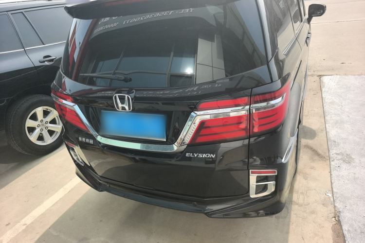 Used Honda Elysion 2016 2.4L Supreme Edition
