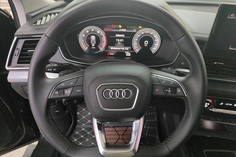 Used Audi Q5L 2022 40T Fashionable and Dynamic Model
