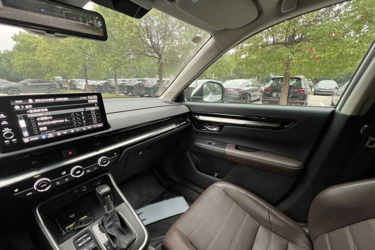 Used Honda CR-V 2023 240TURBO Two-Wheel Drive Deluxe Edition 7 Seats
