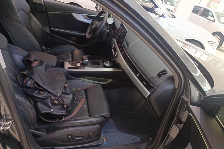 Used Audi A4L 2022 40 TFSI Fashion Dynamic Model

