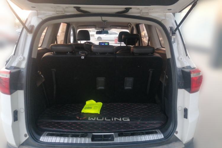 Used Wuling Hongguang S3 2019 1.5L Manual Luxury Model China VI Standard