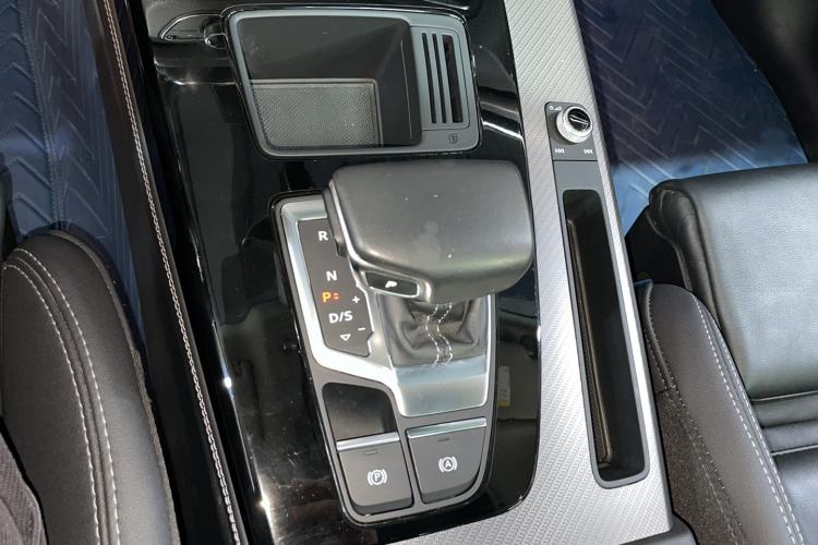 Used Audi Q5L 2022 40T Luxury Dynamic Model