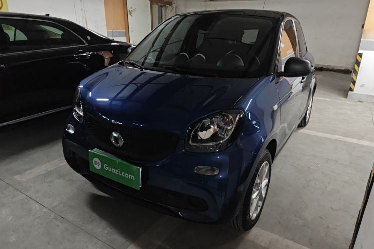 Used smart forfour 2018 1.0L 52 kW Dynamic Edition