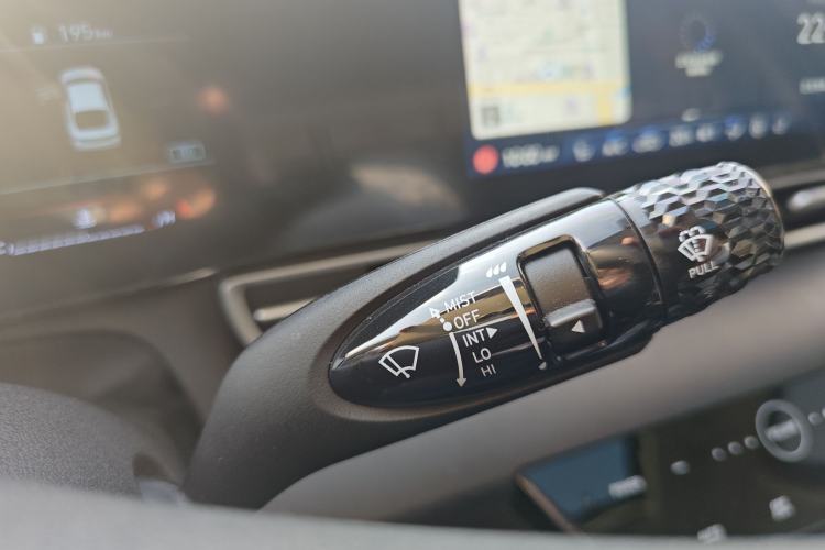 Used Hyundai Elantra 2022 1.5L CVT LUX Prestige Edition