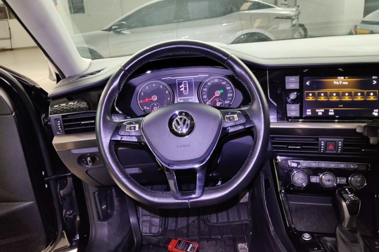 Used Volkswagen Passat 2019 280TSI Elite Edition China VI Standard
