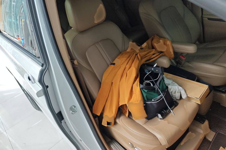 Used Buick GL8 2021 ES Land Cruiser 653T Luxury Edition
