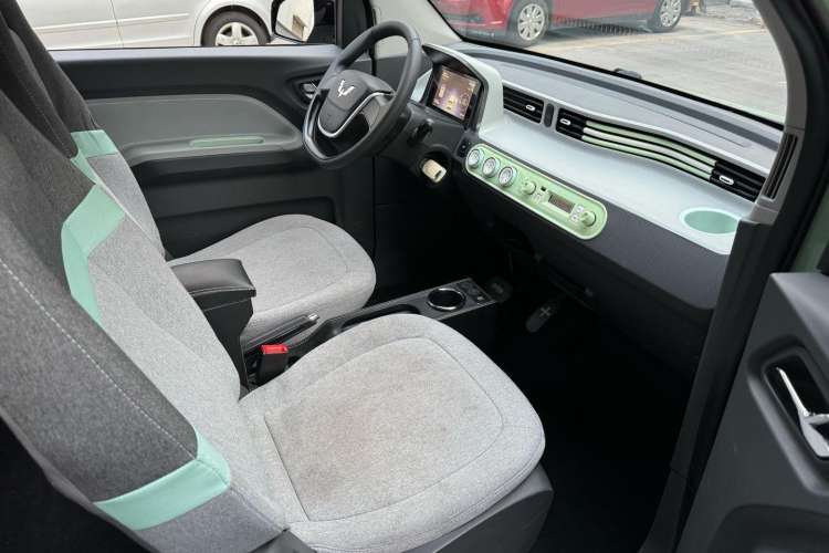 Used Wuling Hongguang MINIEV 2021 Macaron Premium Model – Lithium Iron Phosphate
