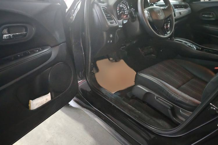 Used Honda Vezel 2015 1.8L CVT 2WD Elite Model
