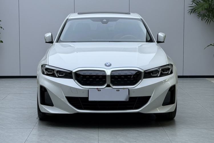 Used BMW i3 2022 eDrive 35 L
