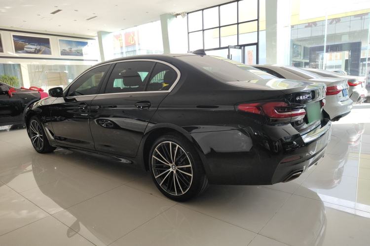 Used BMW 5 Series 2022 Second Facelift 530Li Leading Edition M Sport Package
