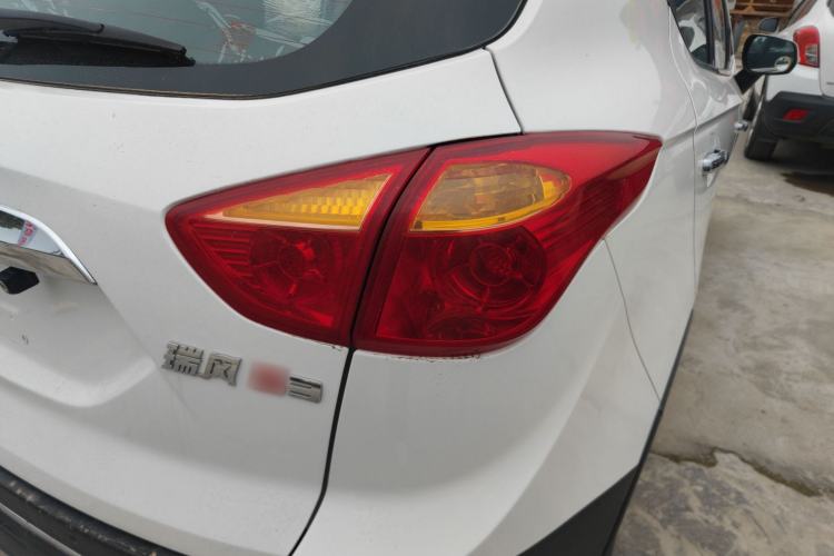 Used  Refine S3 2016 1.5L Manual Luxury Model
