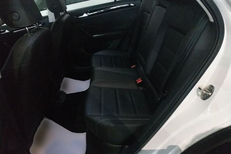 Used Volkswagen T-ROC 2022 280TSI DSG Two-Wheel Drive Elite PLUS
