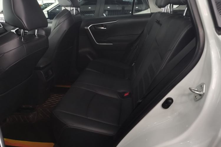 Used Toyota Wildlander 2023 2.0L CVT Four-Wheel Drive Luxury PLUS Edition
