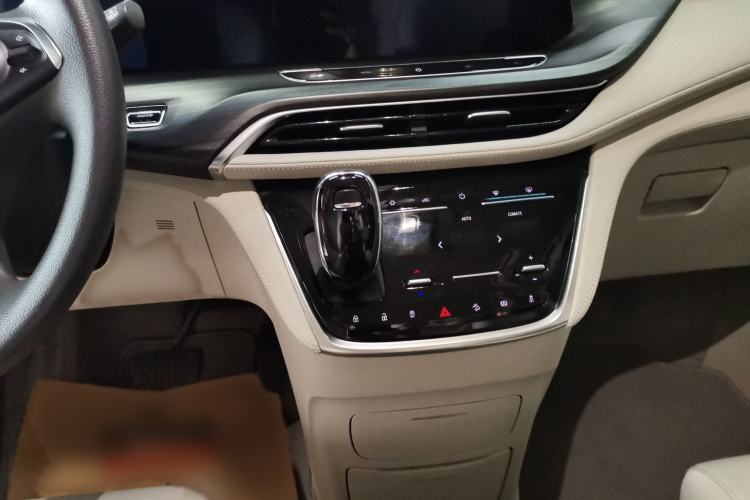 Used Buick GL8 2023 ES Lu Zun Comfort Model
